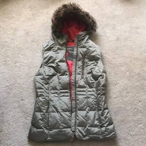 NWT Eddie Bauer Hooded Vest